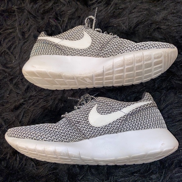 nike roshe price list